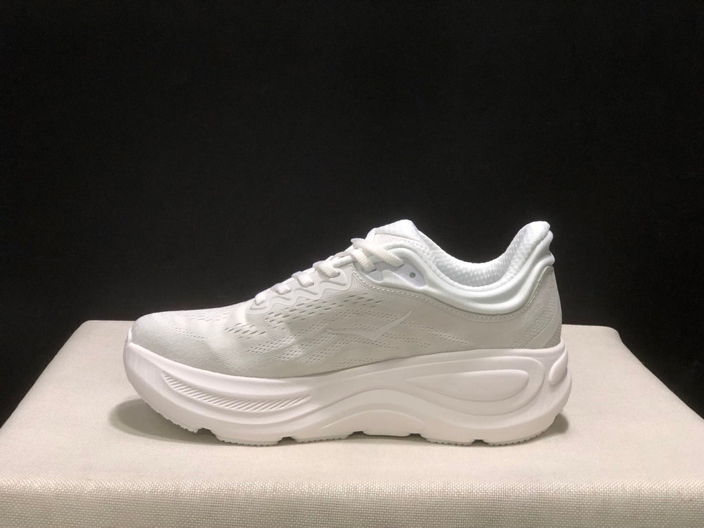 HOKA ONE ONE Bondi 9