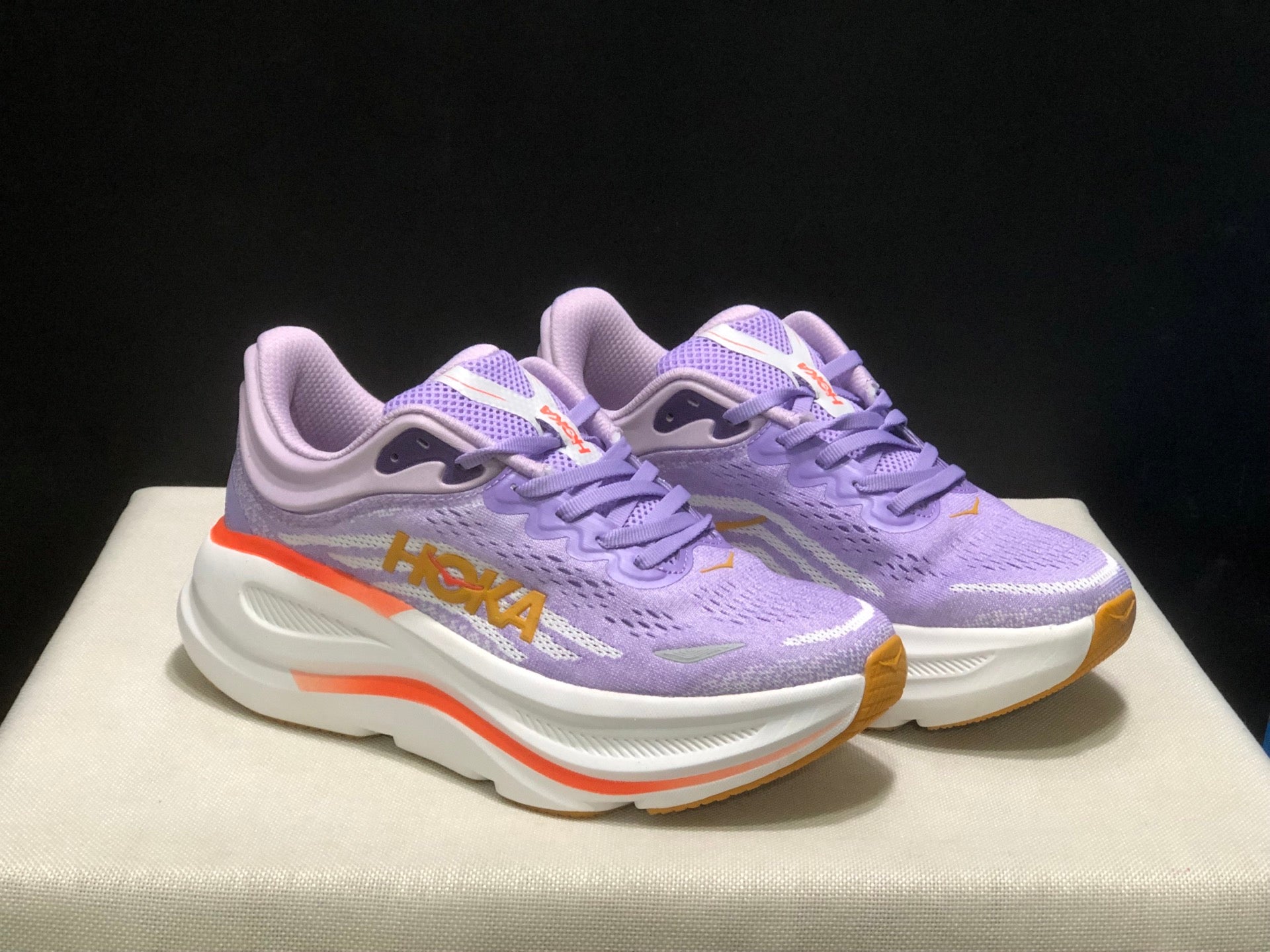 HOKA ONE ONE Bondi 9