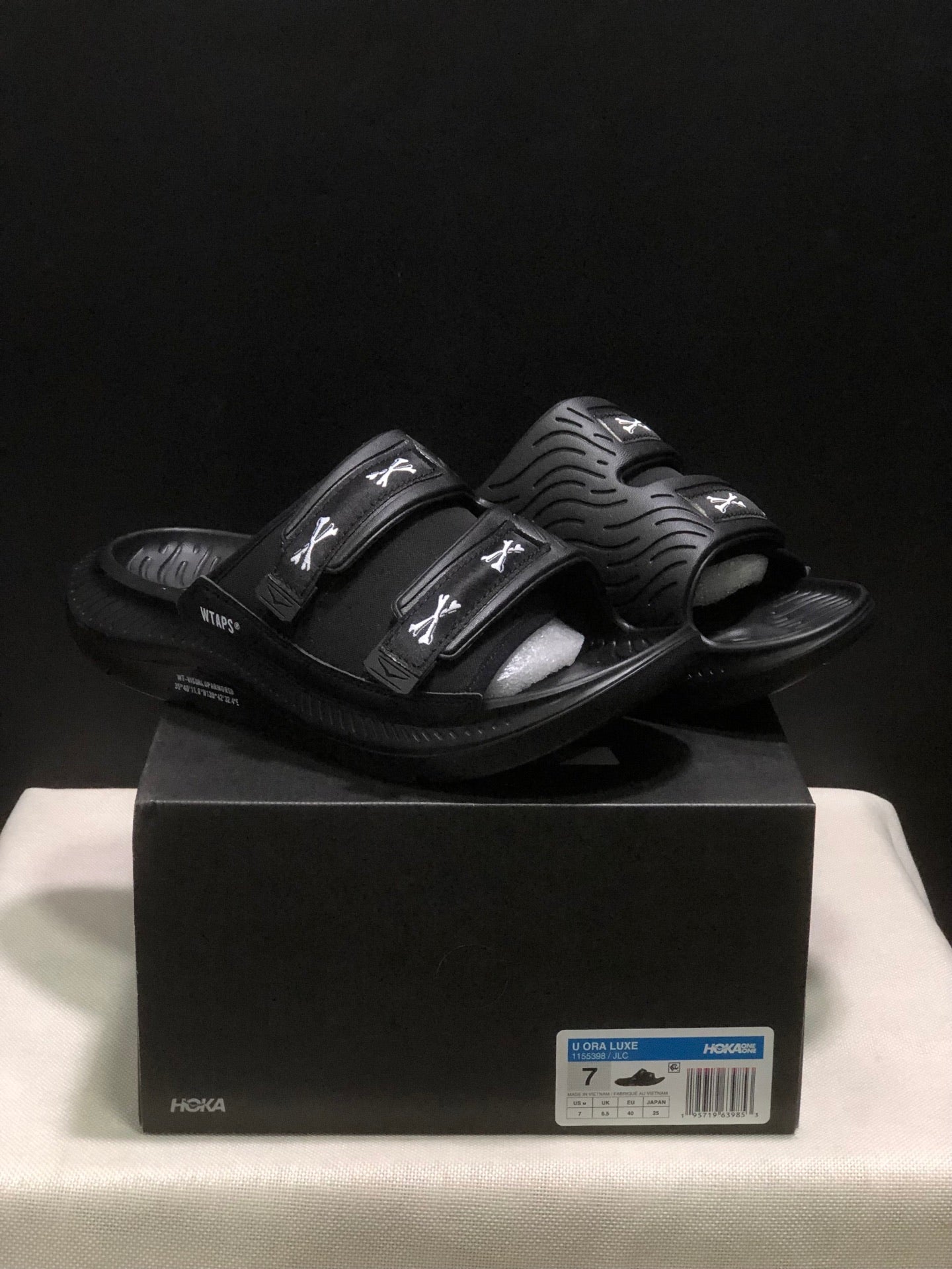WTAPS x  HOKA ONE ONE ORA Luxe