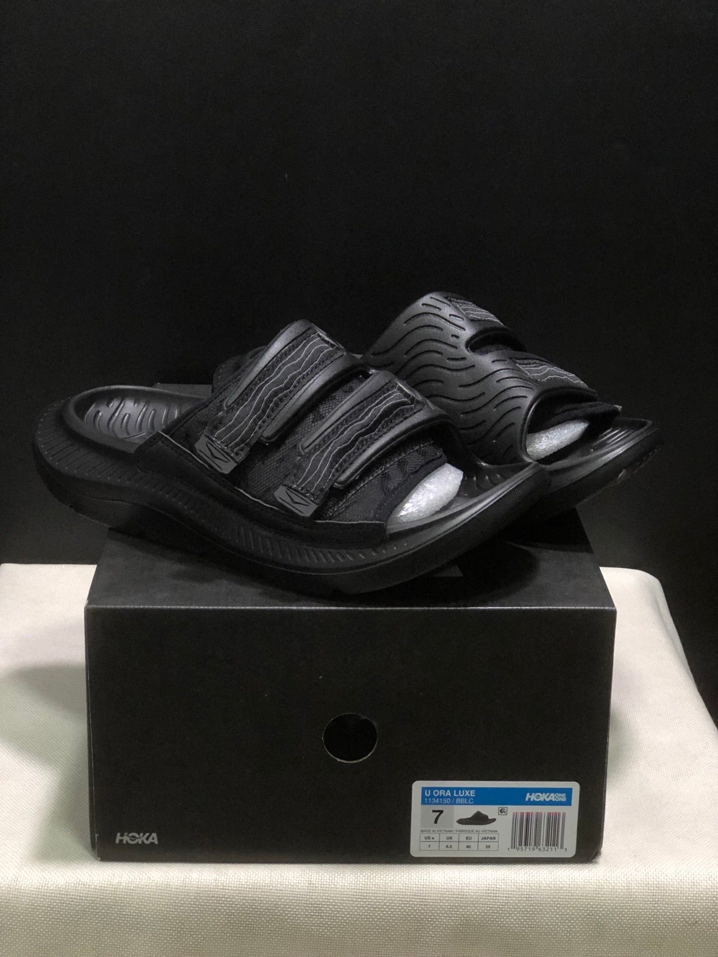 WTAPS x  HOKA ONE ONE ORA Luxe