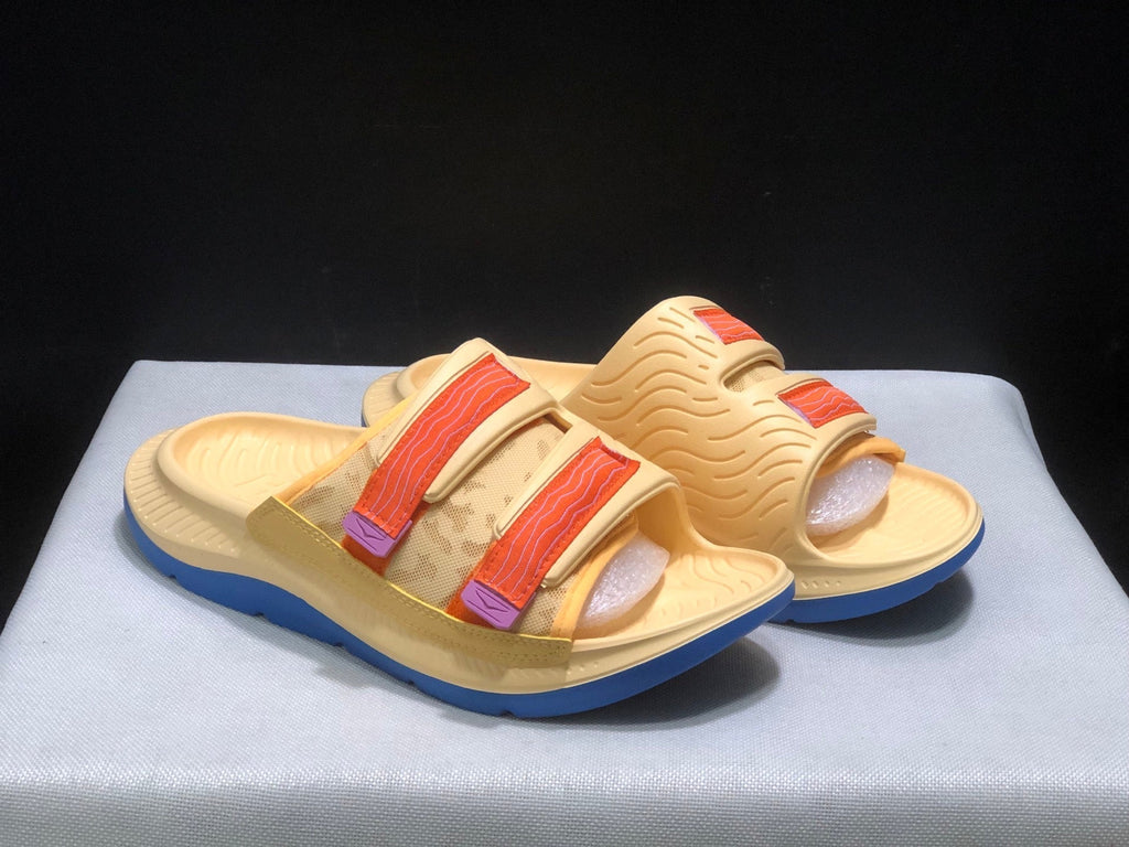 WTAPS x  HOKA ONE ONE ORA Luxe