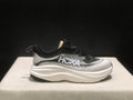 HOKA ONE ONE SKYFLOW