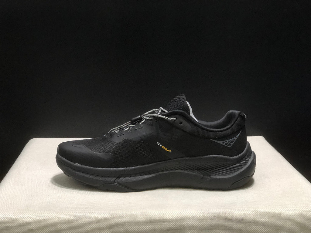 HOKA ONE ONE SKYFLOW