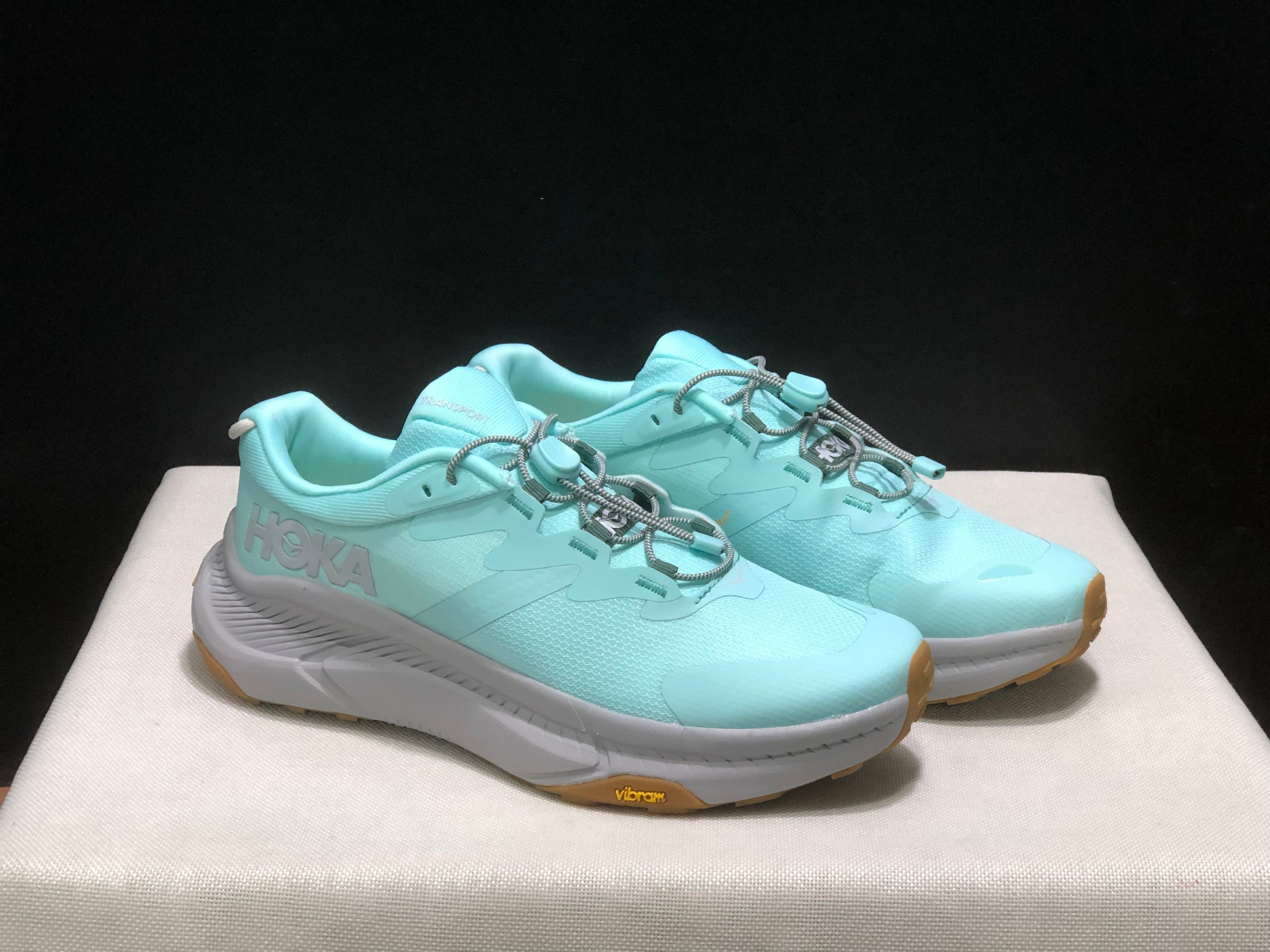HOKA ONE ONE SKYFLOW