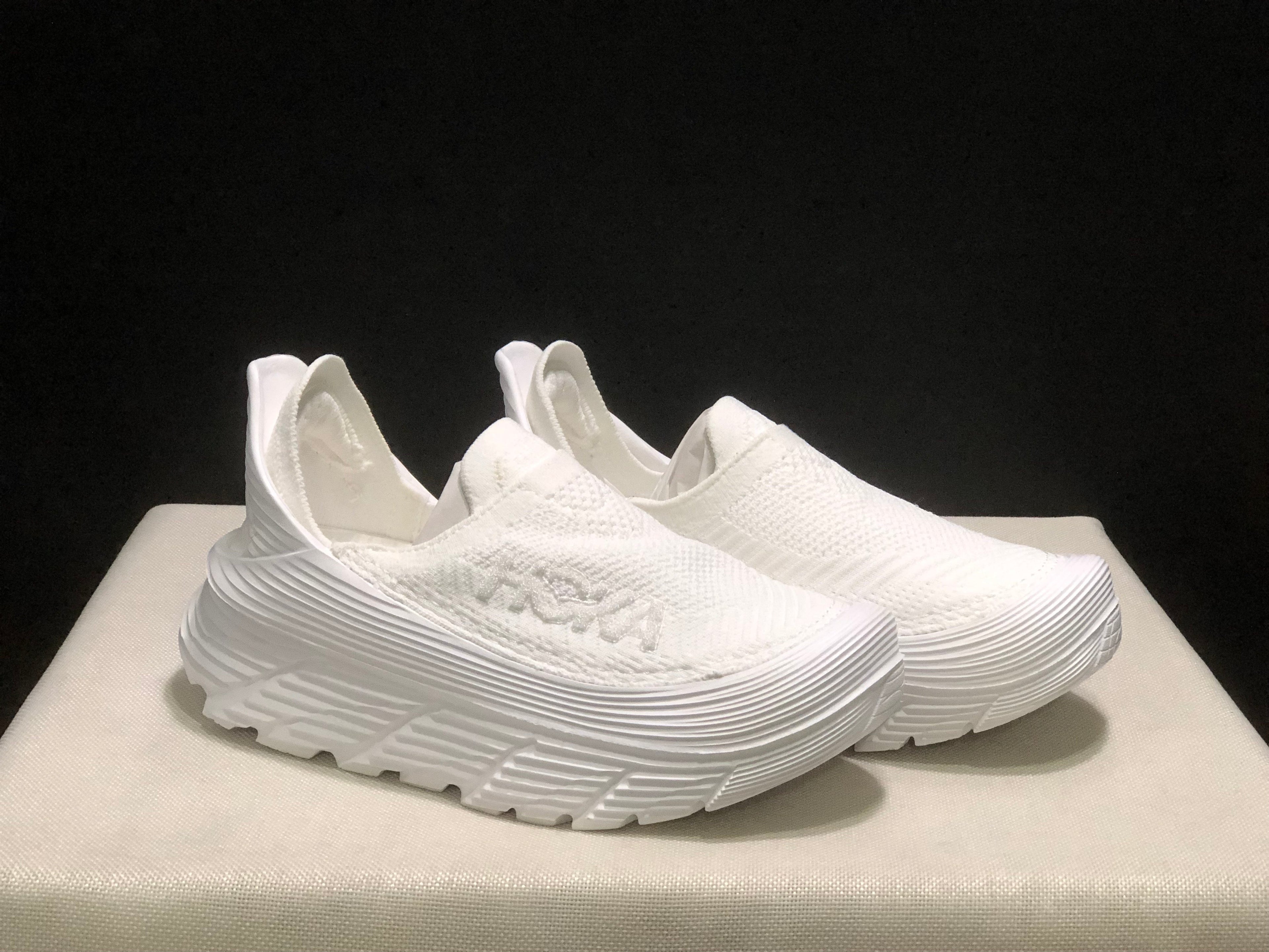 HOKA ONE ONE Restore TC