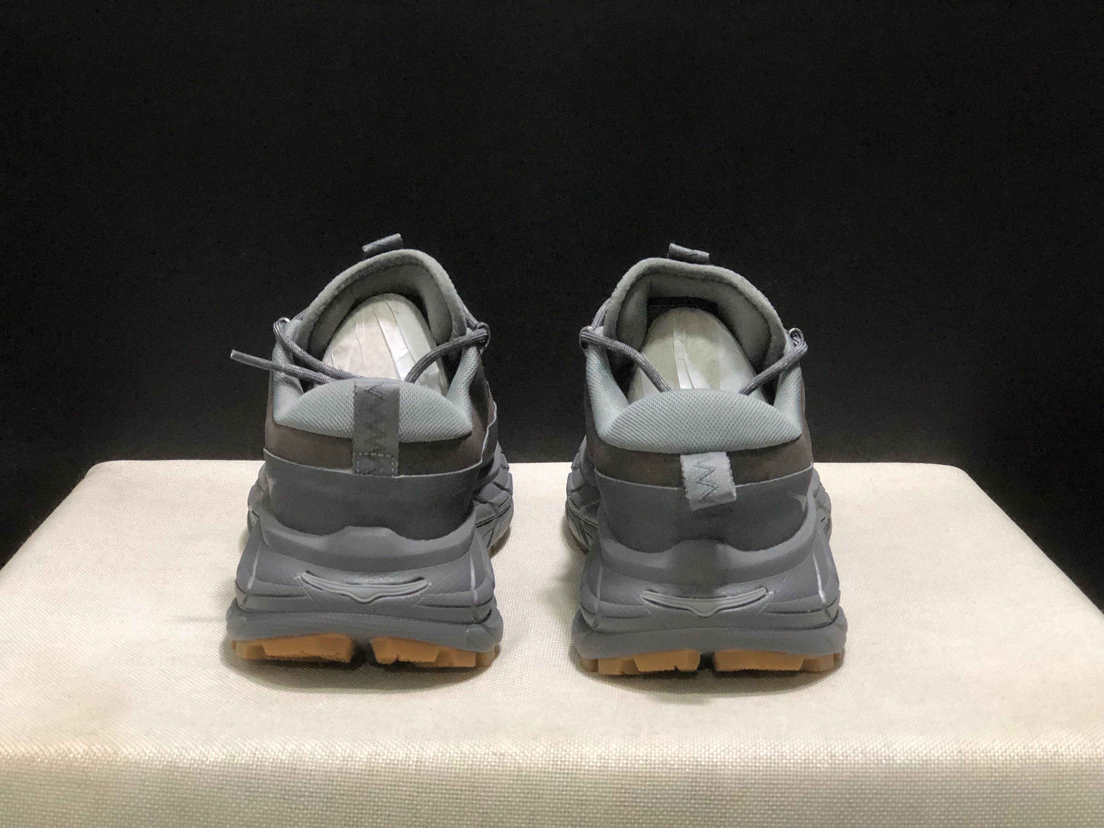 HOKA ONE ONE Tor Summit