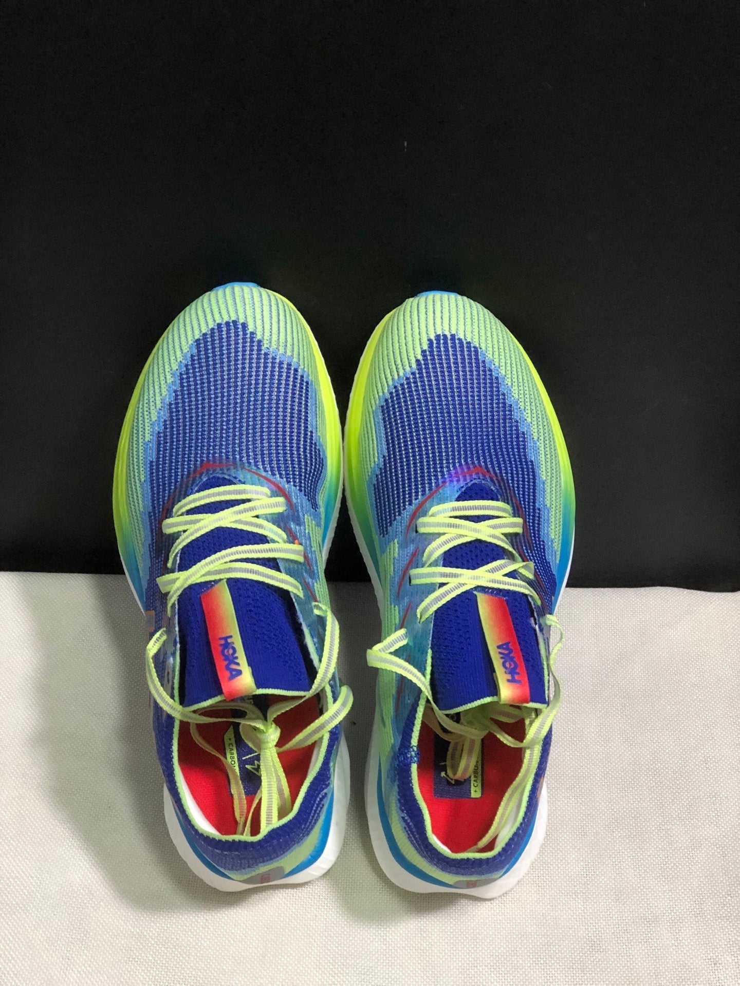 HOKA ONE ONE CIELO X1