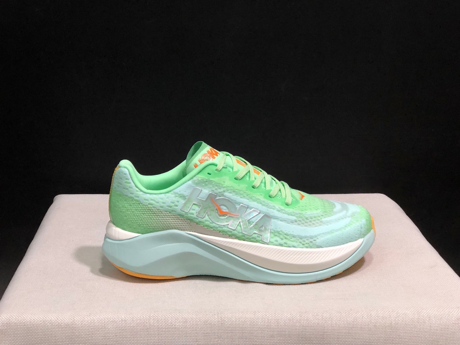 HOKA ONE ONE Mach X