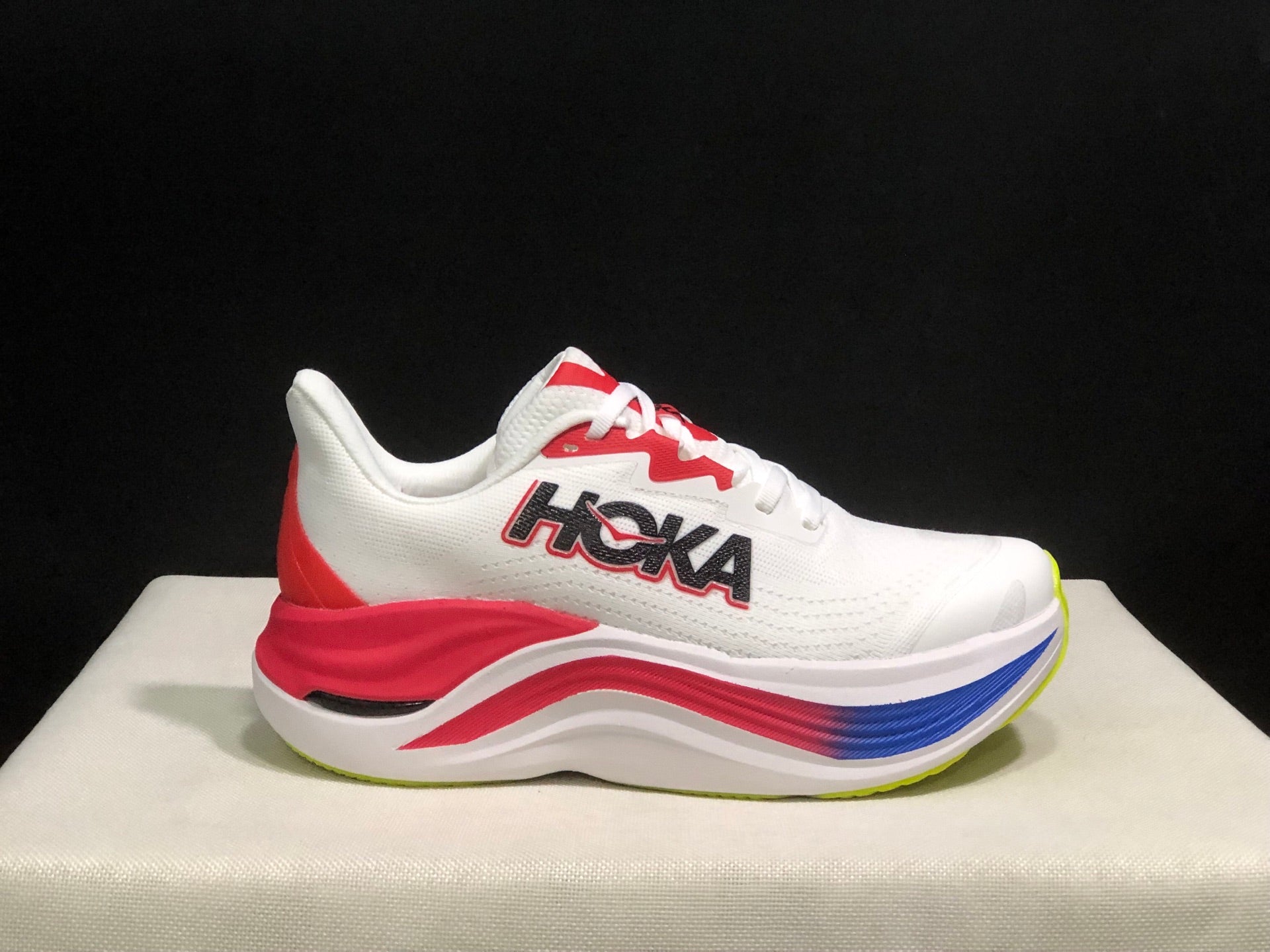 HOKA ONE ONE S KYWARD X