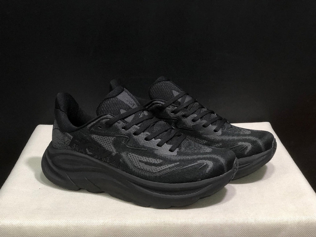 HOKA ONE ONE Clifton 10