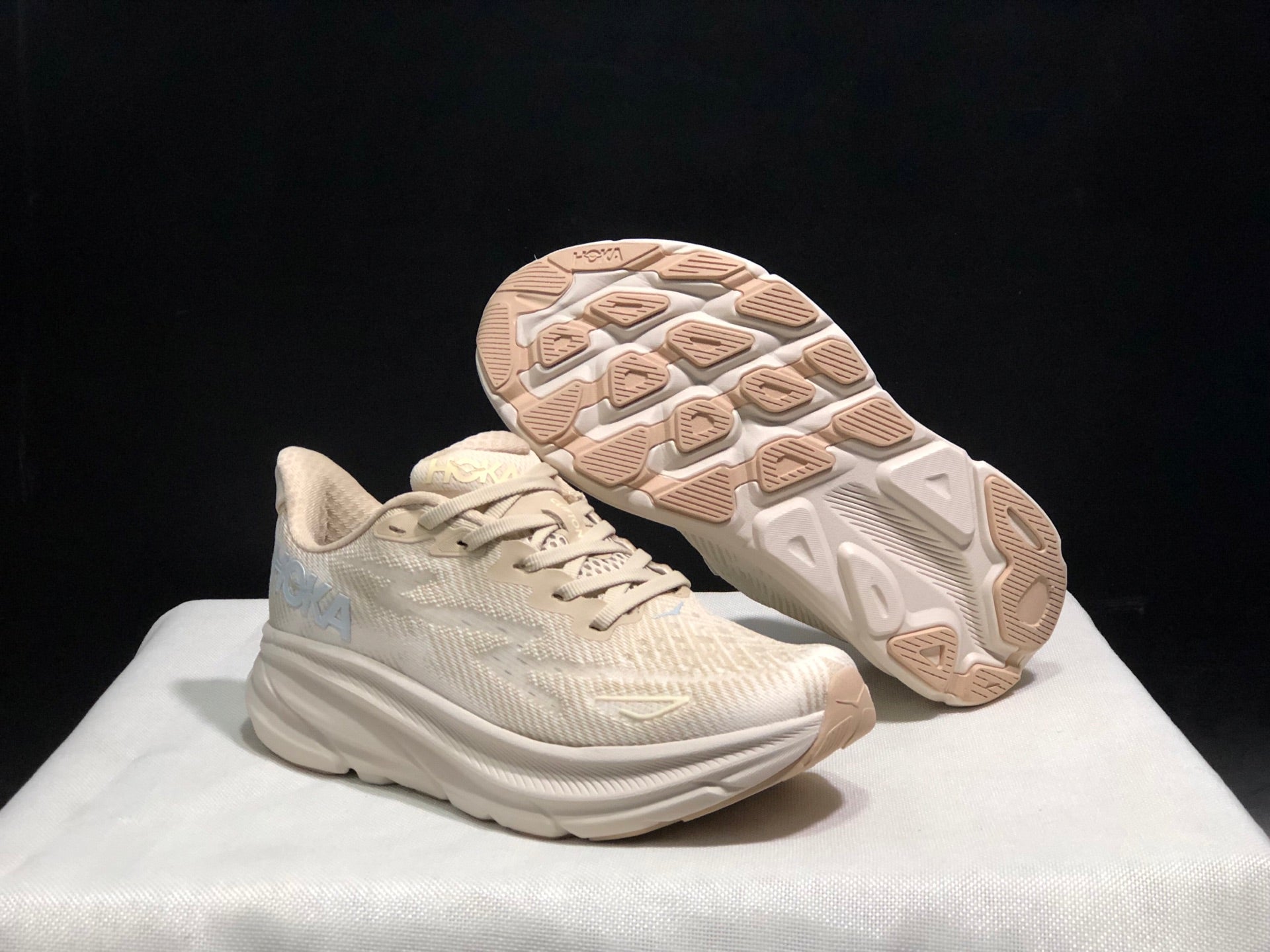 HOKA ONE ONE Clifton 9