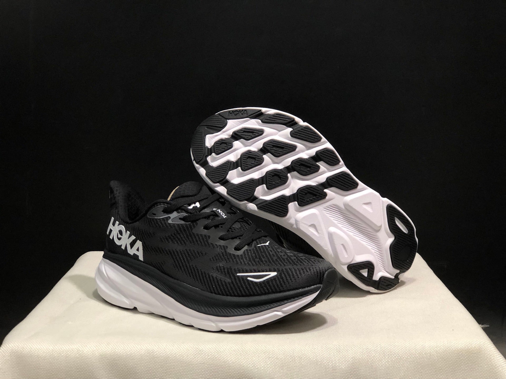HOKA ONE ONE Clifton 9