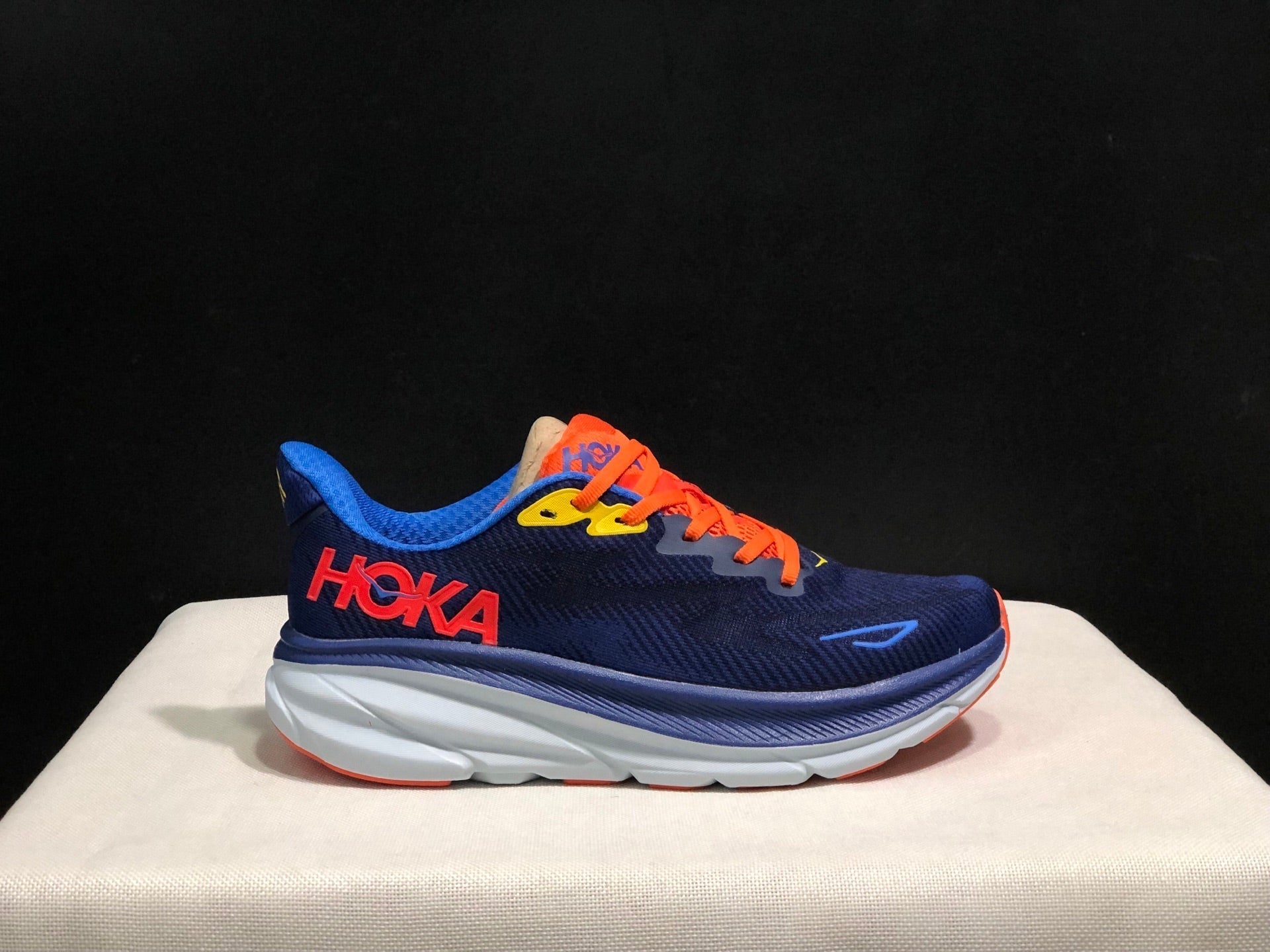 HOKA ONE ONE Clifton 9