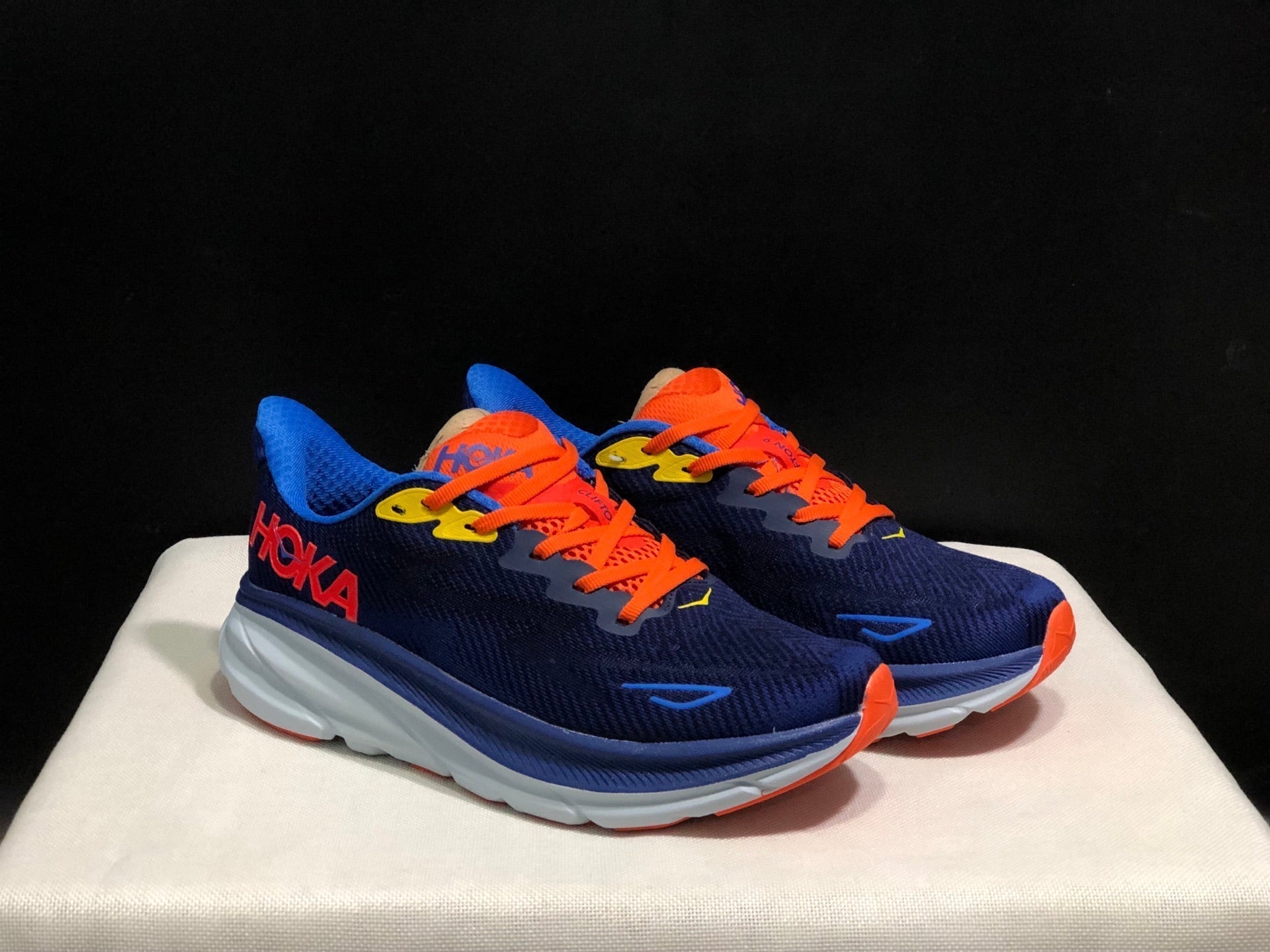 HOKA ONE ONE Clifton 9