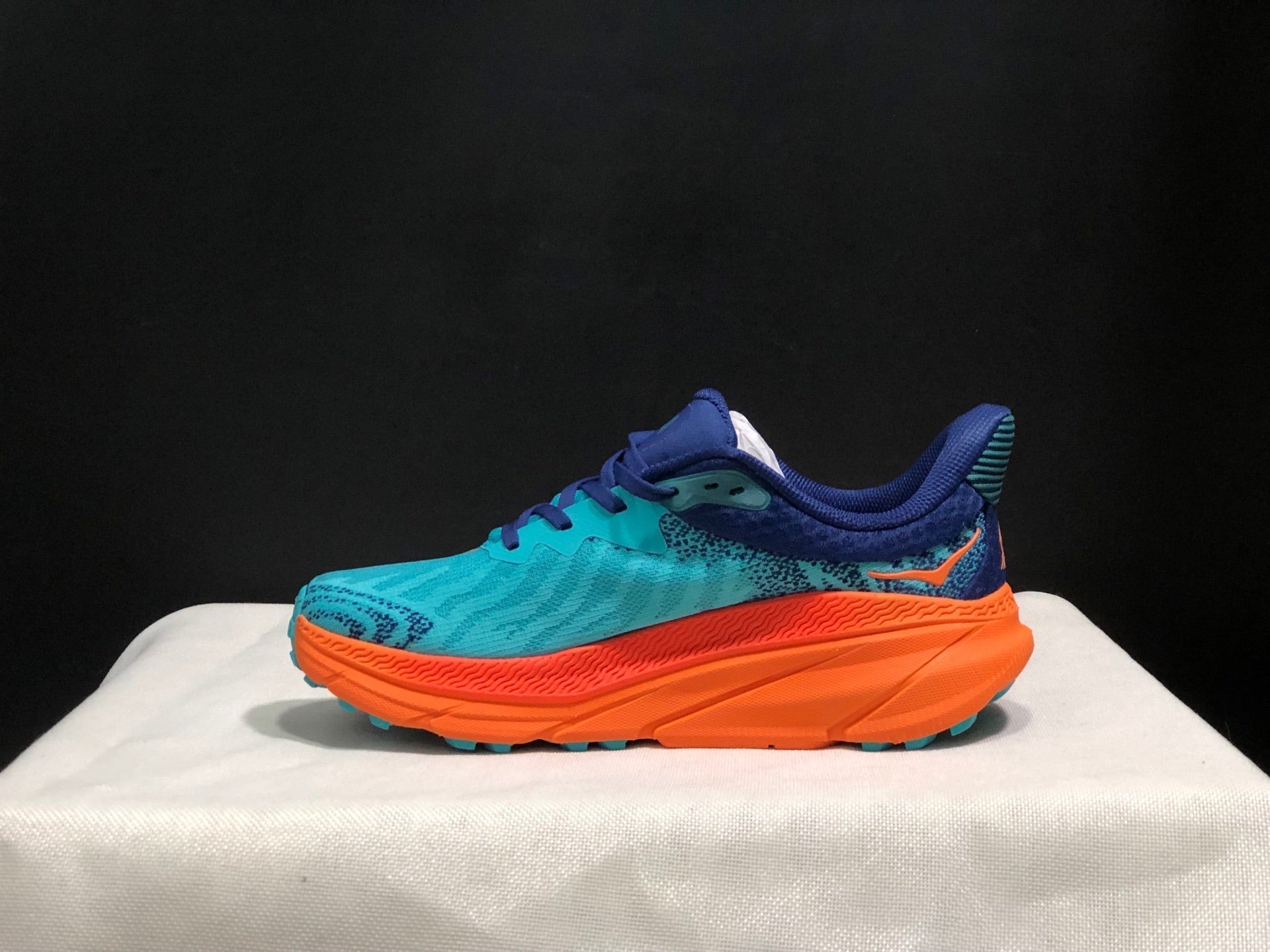 HOKA ONE ONE Challenger 7