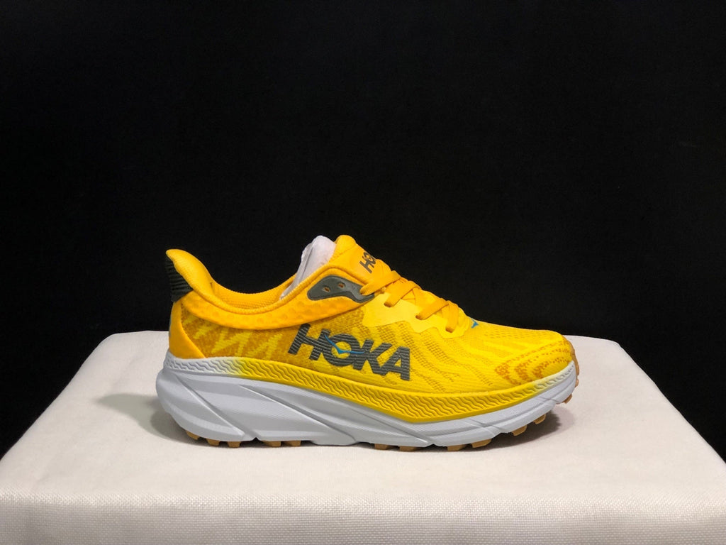 HOKA ONE ONE Challenger 7