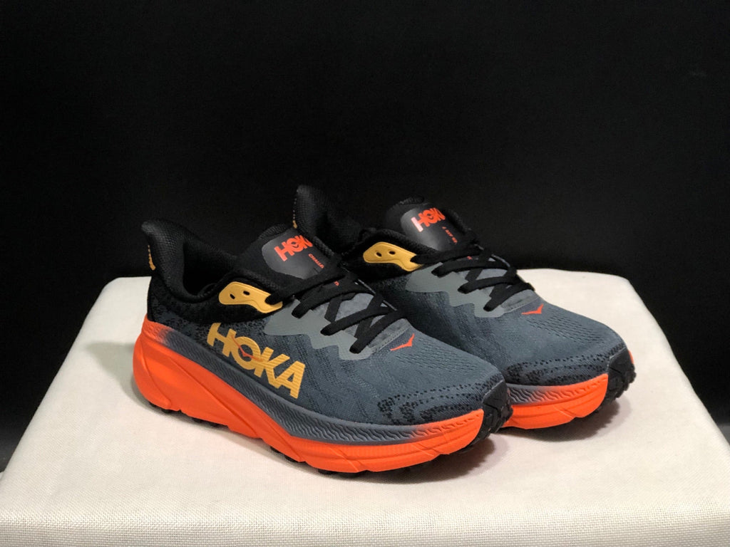 HOKA ONE ONE Challenger 7