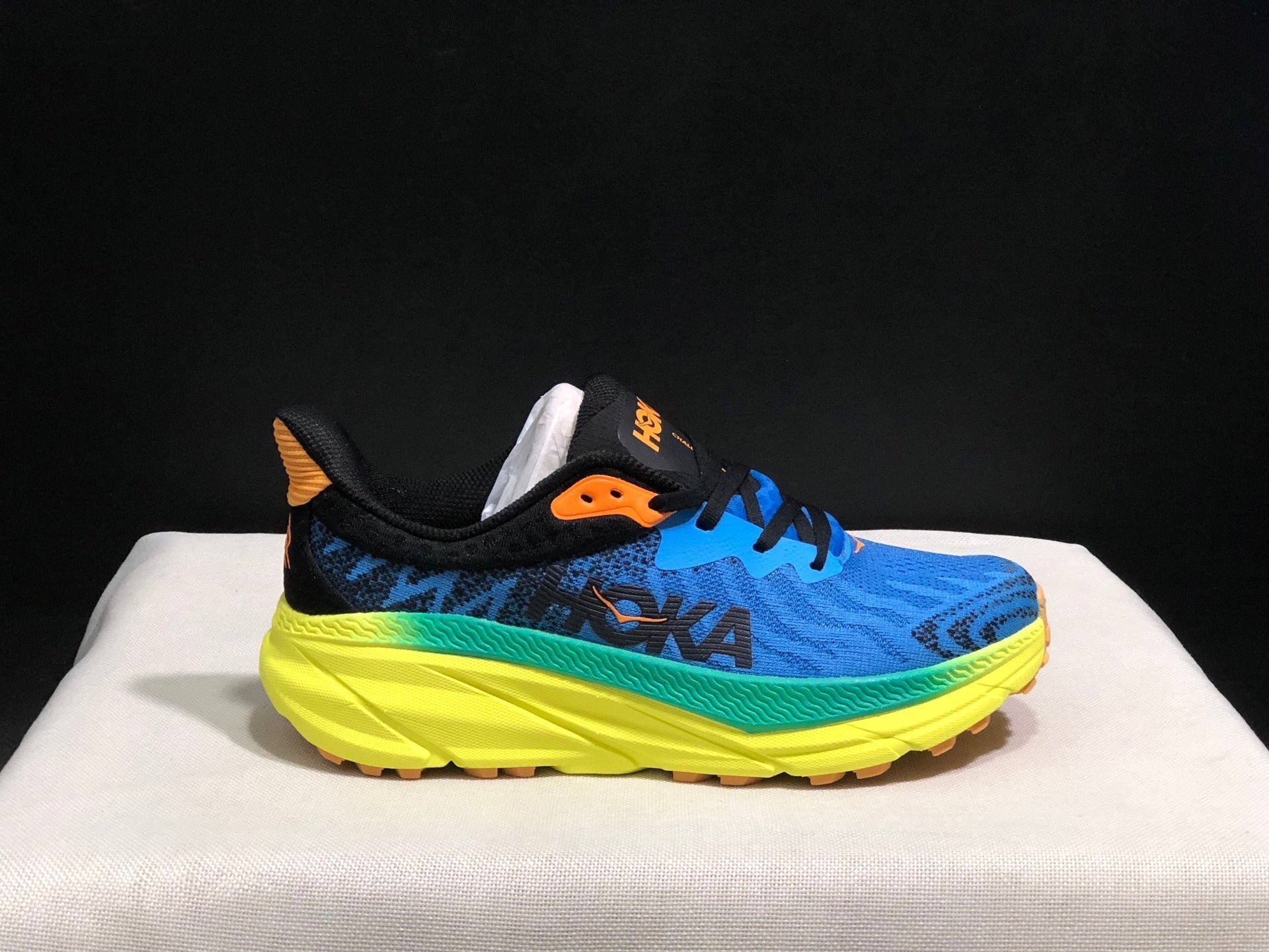 HOKA ONE ONE Challenger 7