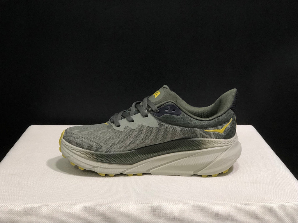 HOKA ONE ONE Challenger 7