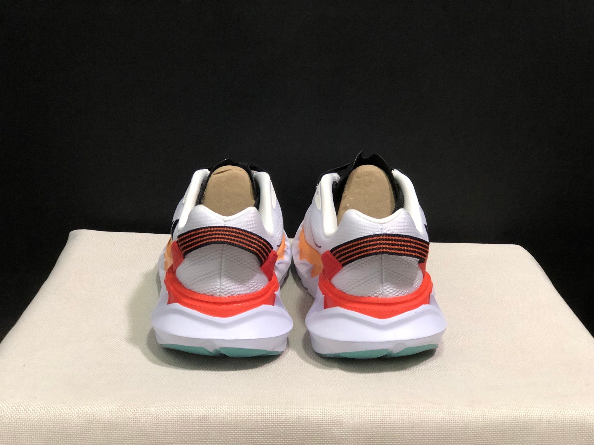 HOKA ONE ONE Elevon 2